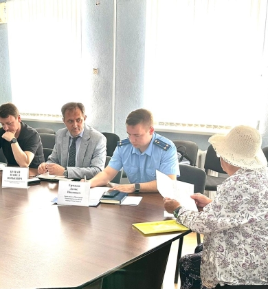 Омбудсмен и прокуратура на страже прав  жителей Нахимовского района 